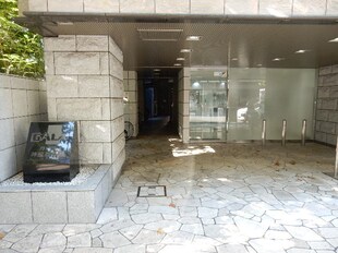 神田岩本町マンションの物件外観写真